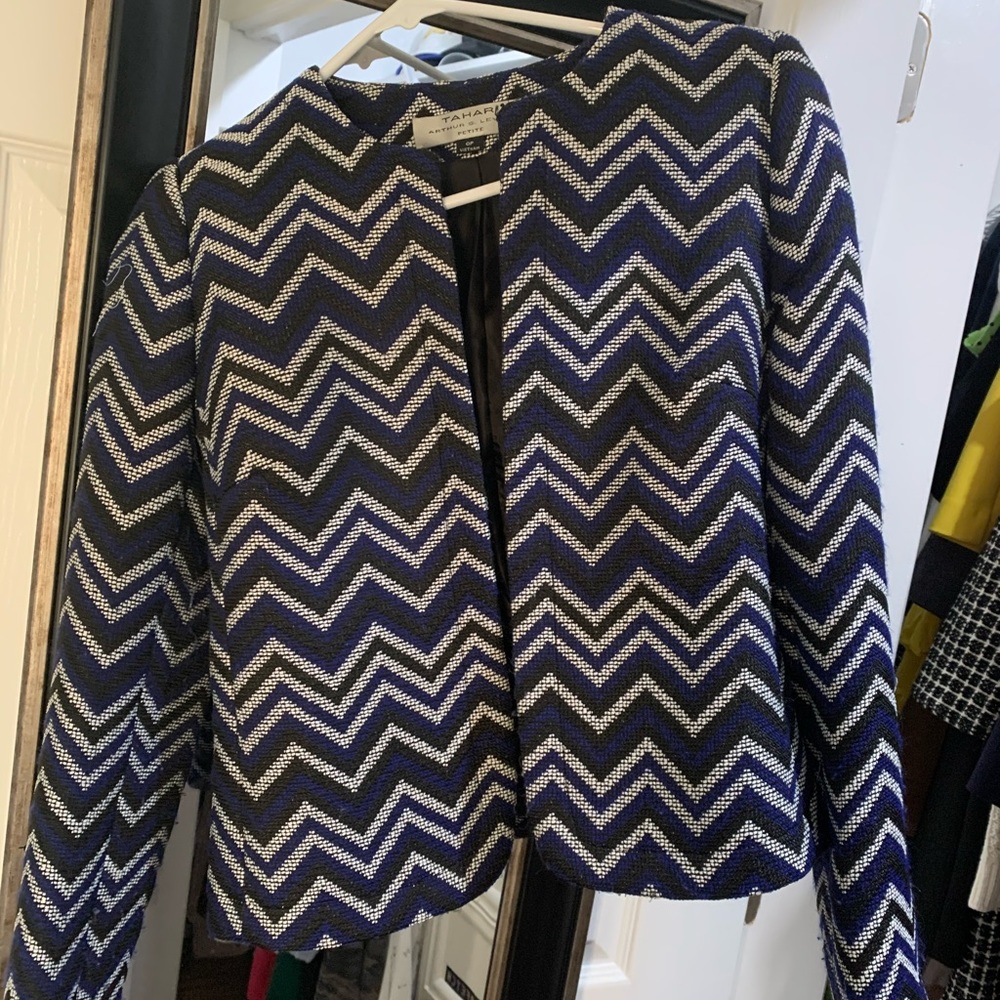 Tahari blazer